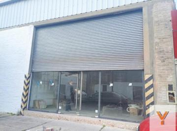 Local comercial · 70m² · 2 Ambientes · Local en Alquiler - 2 Baños - 140 m - Lanús