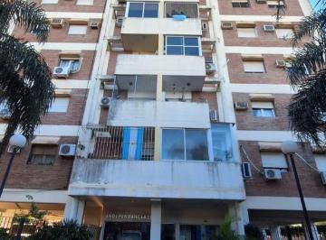 Departamento · 70m² · 4 Ambientes · Departamento en Venta! Edificio Independencia