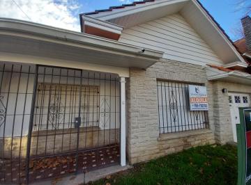 Oficina comercial · 140m² · 4 Ambientes · 1 Cochera · Alquiler Casa 4amb Uso Profesional 2 Baños Cochera Los Troncos