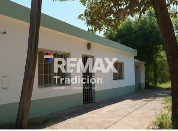 Casa · 95m² · 3 Ambientes · 1 Cochera · Casa en Venta en Lugar Estrategico