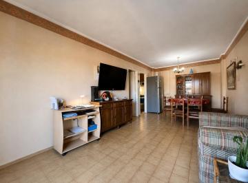 Departamento · 63m² · 3 Ambientes · Venta/permuta - Departamento de 2 Dorm. - Cañada de Gomez