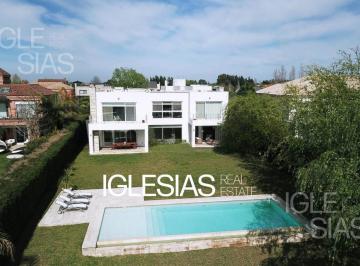 Casa · 390m² · 7 Ambientes · 2 Cocheras · Casa en Venta, Al Lago Central en Los Castores, Nordelta