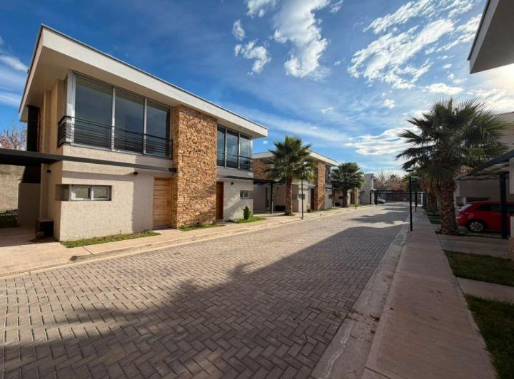 Departamento · 80m² · 4 Ambientes · 1 Cochera