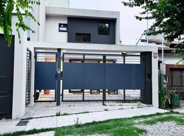 PH · 110m² · 2 Ambientes · 1 Cochera · PH en San Juan
