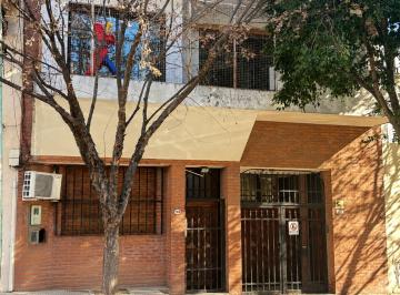 Consultorio · 227m² · Venta Consultorios Ent Indep y Terraza Flores