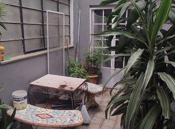 PH de 4 ambientes, Liniers · PH 4 Ambientes con Terraza y Gran Potencial de Ampliación – Carhué 44, Liniers