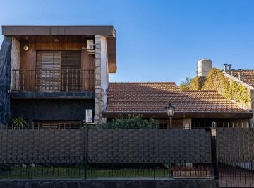 Casa · 280m² · 6 Ambientes · 1 Cochera · En Venta Casa en Pablo Abriata Boulogne