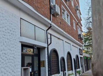 Departamento de 2 ambientes, Vicente López · Depto 2 Amb C/ptio y Lav en Inmojorable Ubicacion