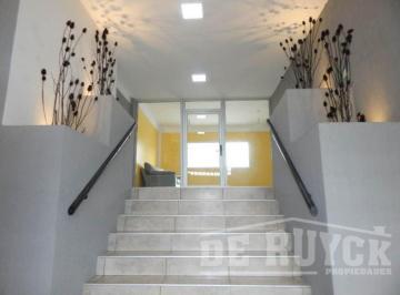 Departamento · 43m² · 2 Ambientes · 1 Cochera · Departamento en Venta en Berazategui Este