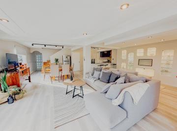 Casa de 7 ambientes Venta USD 240.000 · Venta Esquina Rada Tilly
