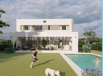 Casa · 216m² · 7 Ambientes · Casa en Venta en Santa Ana, Villanueva, Tigre