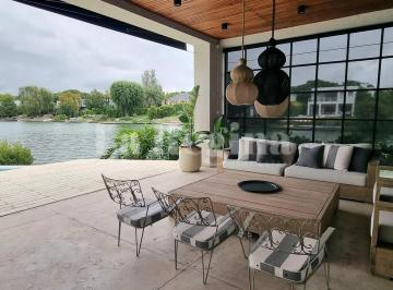 Casa · 463m² · 5 Ambientes · Casa en Venta en Santa Barbara, Tigre, G. B. a. Zona Norte