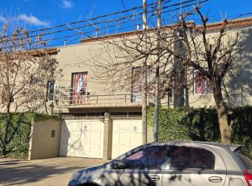 Departamento · 73m² · 3 Ambientes · 1 Cochera · Triplex en Venta en Bella Vista