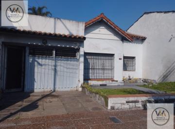 Casa · 100m² · 3 Ambientes · 1 Cochera · Casa de 3 Ambientes - Ideal Inversor o Desarrollador Castelar Norte