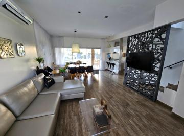Casa · 450m² · 5 Ambientes · 2 Cocheras · Increible Casa en Venta en Barrio Privado Alto Las Cañas Yerba Buena