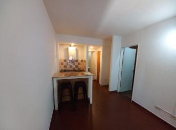 Departamento · 25m² · 3 Ambientes · Oportunidad - Inversores - La Sexta - Facultades - Dpto 1 Dormitorio Excelente - Riobamba 800 - Piso 3 - Lumin