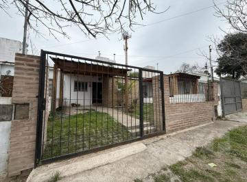 Casa de 4 ambientes, Córdoba · Imperdible Jardin de Horizonte - 2 Domitorios - U$s 59.000