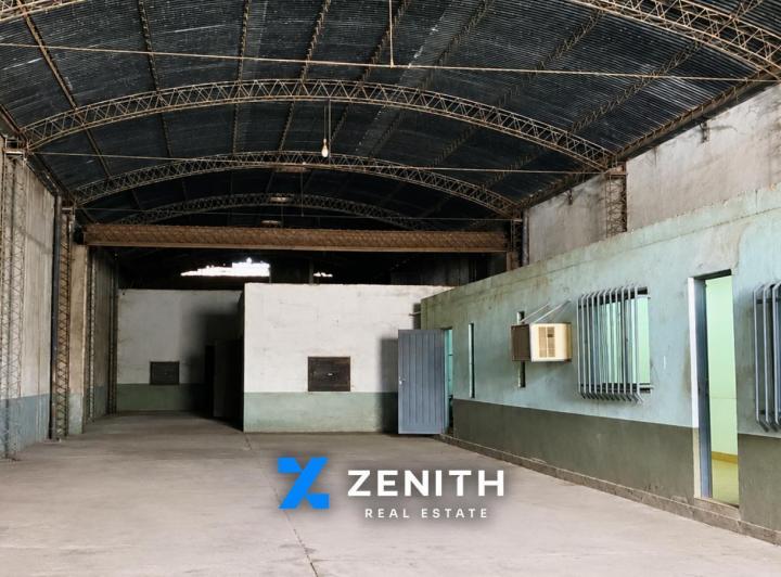 Bodega-Galpón · 400m² · 3 Ambientes
