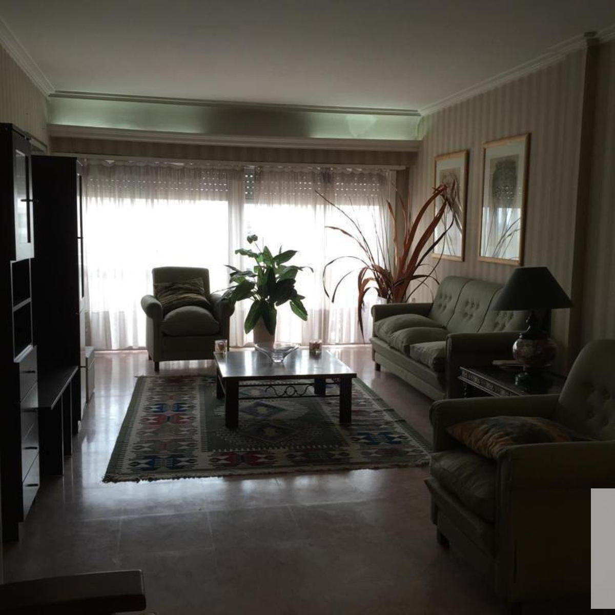 Departamento de 3 Dormitorios 5 Baños en venta