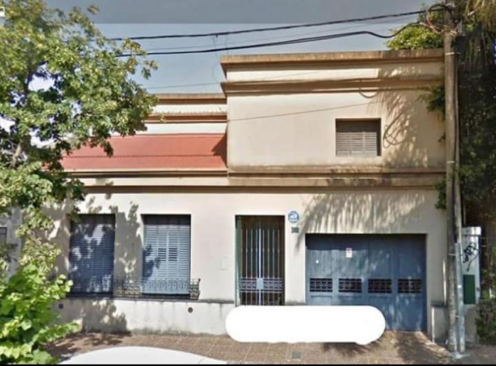 Local comercial · 220m² · 6 Ambientes · 1 Cochera