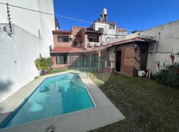 Casa · 200m² · 5 Ambientes · 2 Cocheras · Casa Chalet en Venta en Florida, Vicente López, G. B. a. Zona Norte