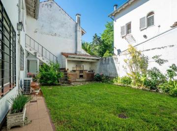 Casa · 238m² · 7 Ambientes · 2 Cocheras · Venta Casa Martinez 7 Amb 4 Dorm. Jardin