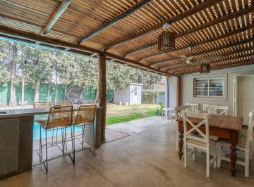 Casa · 145m² · 5 Ambientes · 1 Cochera · Casa en Venta Fisherton 3 Dorm. Apta Credito