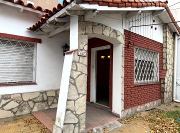 Casa · 120m² · 3 Ambientes · Venta Casa 4 Ambientes Pilar Centro