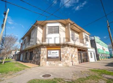 PH · 184m² · 4 Ambientes · 2 Cocheras · Venta en Bloque de PH de 2 Dorm. Mas Departamento en La Plata