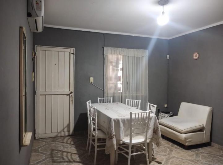 Casa · 110m² · 8 Ambientes