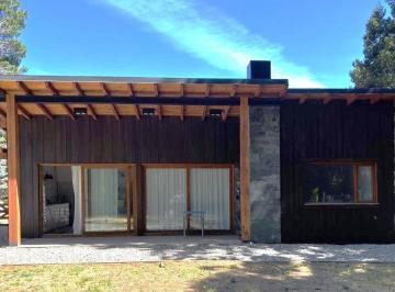 Casa · 100m² · 3 Ambientes · 1 Cochera · Alquiler Casa en Bº Cerrado Bariloche Yacht Club