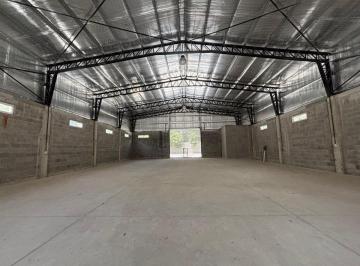 Local comercial · 900m² · 1 Cochera · Local Doble Altura Mas Oficinas a Estrenar