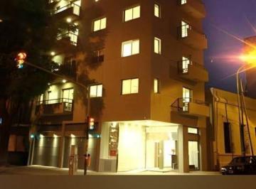 Local comercial de 14 ambientes, Almagro · Hospital Italiano - Edificio con Renta Temporaria