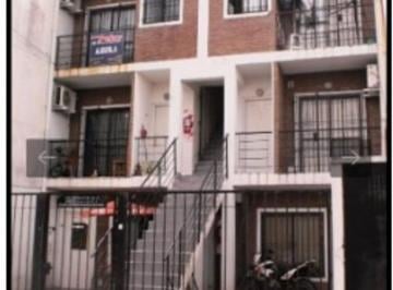 Departamento · 24m² · 2 Ambientes · Dpto 2 Amb - Fte - Balcón - Venta - Bajas Expensas - Lanús