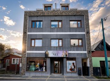 Departamento · 99m² · 4 Ambientes · Oportunidad Ushuaia, 2 Dptos, Piso Completo. 99 m²