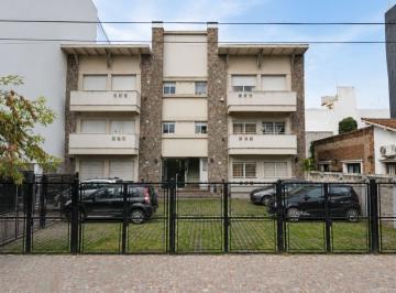 Departamento · 37m² · 2 Ambientes · Alquiler Departamento 2 Ambientes Castelar Piscina
