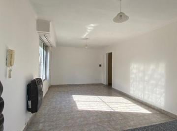 Departamento de 2 ambientes, Tandil · Venta Departamento 2 Ambientes. Luminoso, Patio