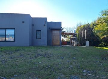 Casa · 130m² · 4 Ambientes · 2 Cocheras · Casa Apta Credito en Barrio Cerrado