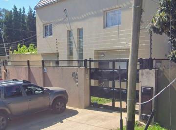 Departamento de 4 ambientes, Esteban Echeverría · Alquiler Triplex 4amb Canning