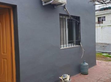 Casa · 40m² · Casa Chalet en Alquiler en Virreyes, San Fernando, G. B. a. Zona Norte