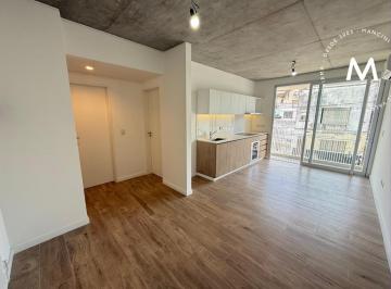 Departamento · 43m² · 2 Ambientes · 1 Cochera · Departamento en Alquiler de 2 Ambientes con Cochera - Villa Ballester Centro