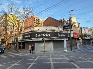 Local comercial , Lanús · En Venta Local en 2 Plantas con Casa Lindera en Excelente Ubicacion en Lanus