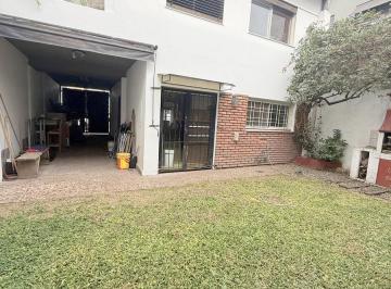 Casa · 170m² · 5 Ambientes · 2 Cocheras · Casa en Lote Propio Jardin Garage 3 Dorm. 3 Baños