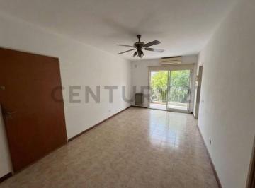 Departamento · 57m² · 3 Ambientes · Alquiler Depto PH 3 Amb a 100 m Parque Saavedra