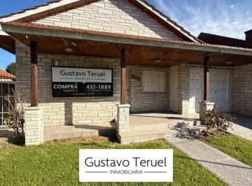 Casa de 3 ambientes, Mar del Plata · Inversión en Punta Mogotes: Gran Lote con Vivienda de 3 Ambientes a Reacondicionar.
