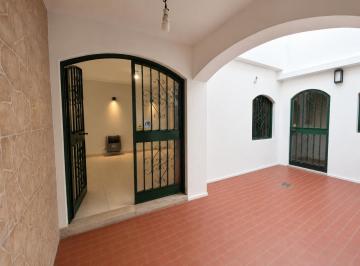 Casa · 110m² · 3 Dormitorios · Casa Interna Unica en Venta de 3 Dorm.