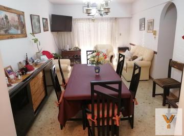 Departamento · 80m² · 4 Ambientes · Departamento en Alquiler - 3 Dorm. 2 Baños - 84 m - Villa Gral. Mitre