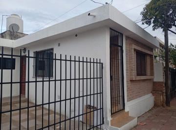 Casa de 2 ambientes, Córdoba · Doble Casa Venta B° La France, Ideal Inversion