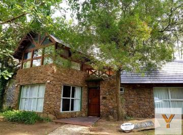 Casa · 106m² · 4 Ambientes · Casa en Alquiler - 3 Dorm. 2 Baños - 400 m - Pinamar