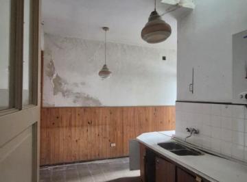 Casa · 110m² · 3 Ambientes · A Refaccionar! Casa en Barrio San Vicente